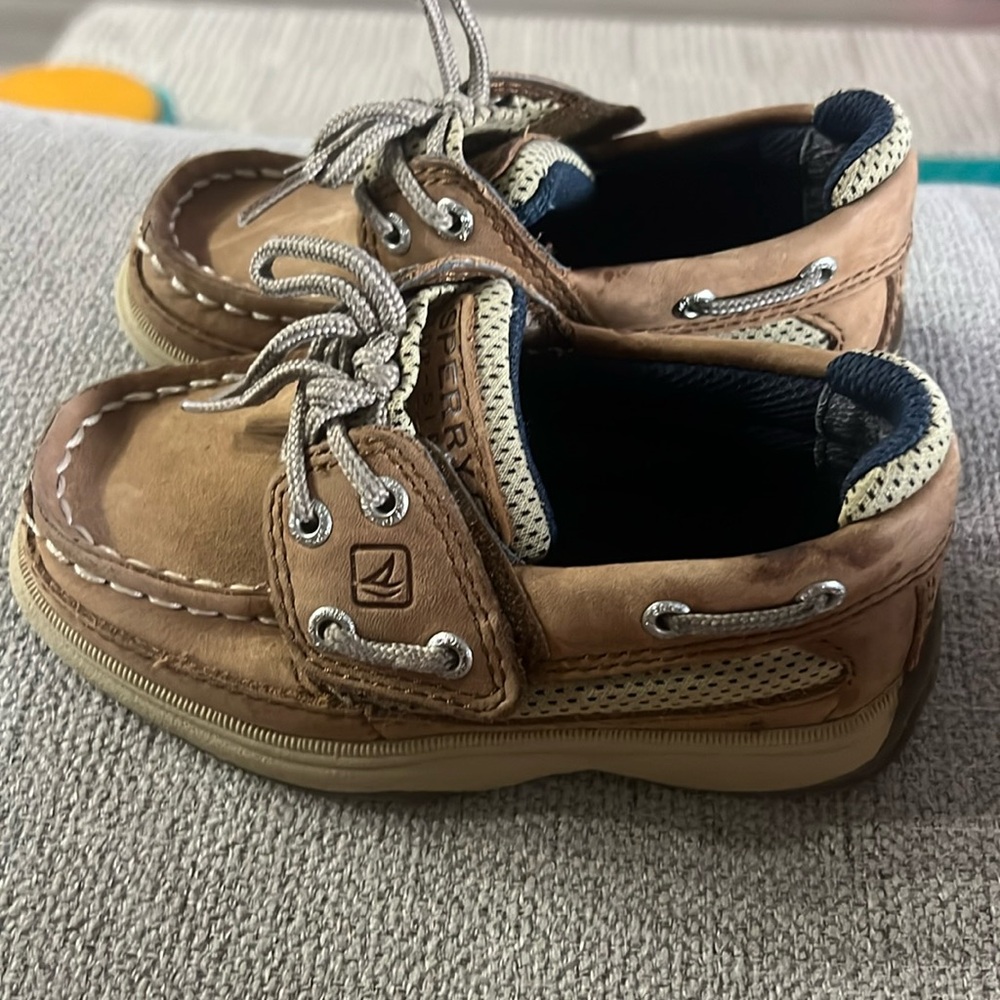 SPERRY'S boys Khaki Leather Slip Ons 8C